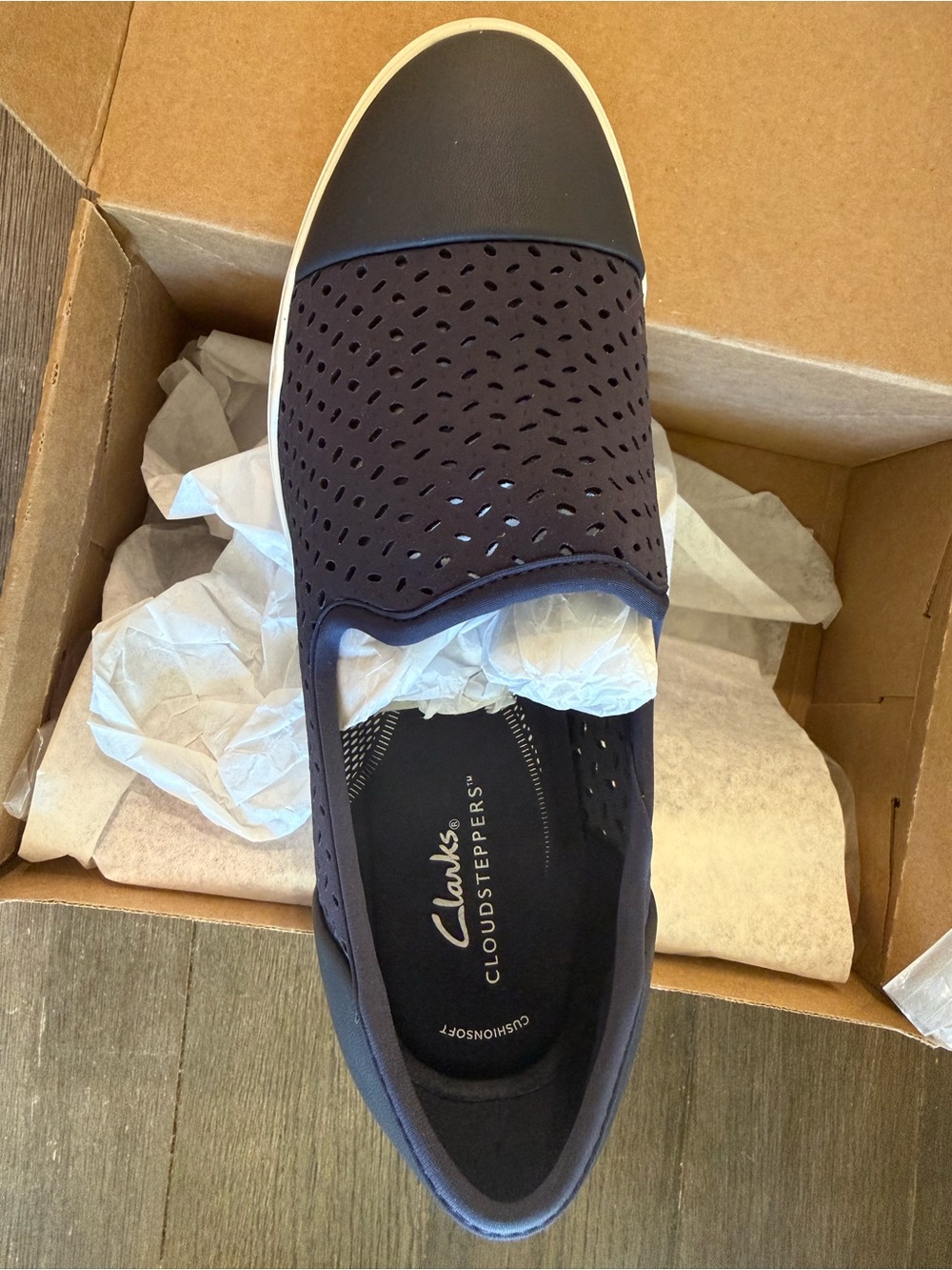 Clark’s Audreigh Star Navy / Size 9 1/2 M / New in box